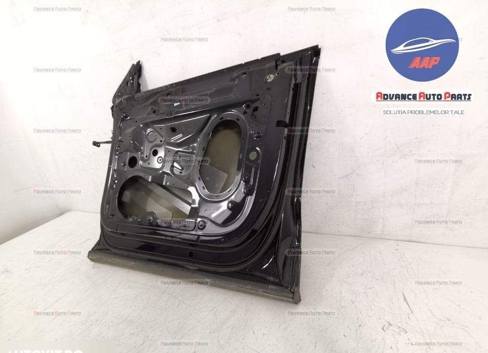 Ауди Q8 / Audi Q8 Оригинална дясна предна врата в добро състояние