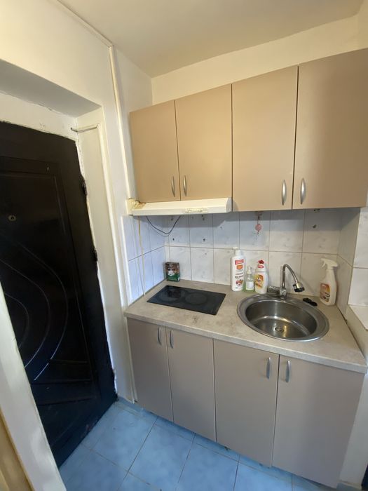 Proprietar, vand garsoniera utilata