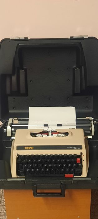 Mașină de scris Brother de luxe 1613 impecabilă