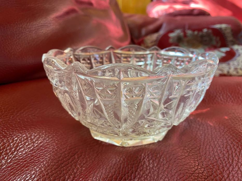 Продам хрустальные вещи.