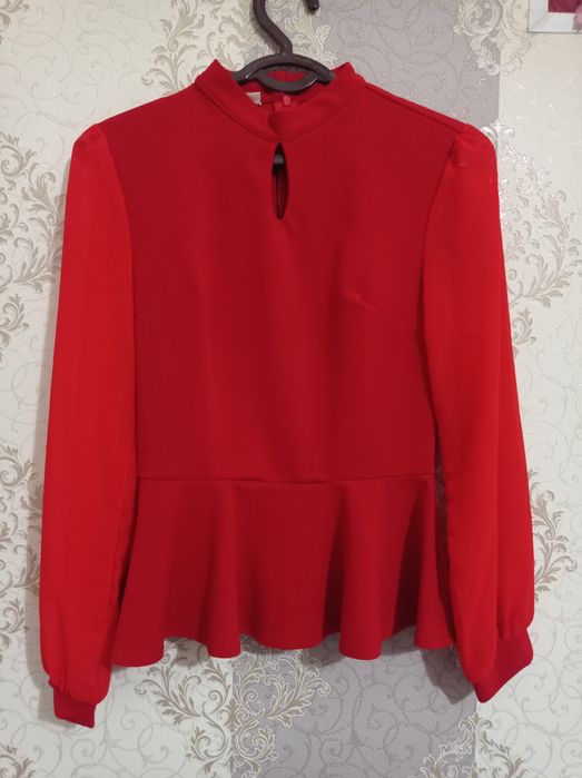 Нарядные блузки кофты