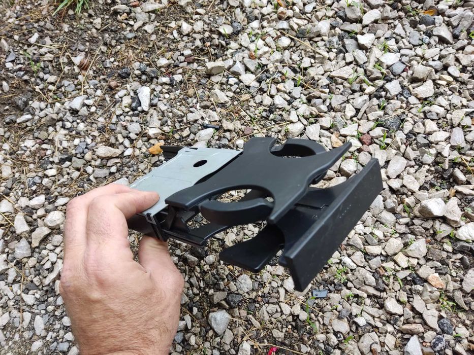 Кора багажник, задна поставка за чаши, преден и заден пепелник Голф 4