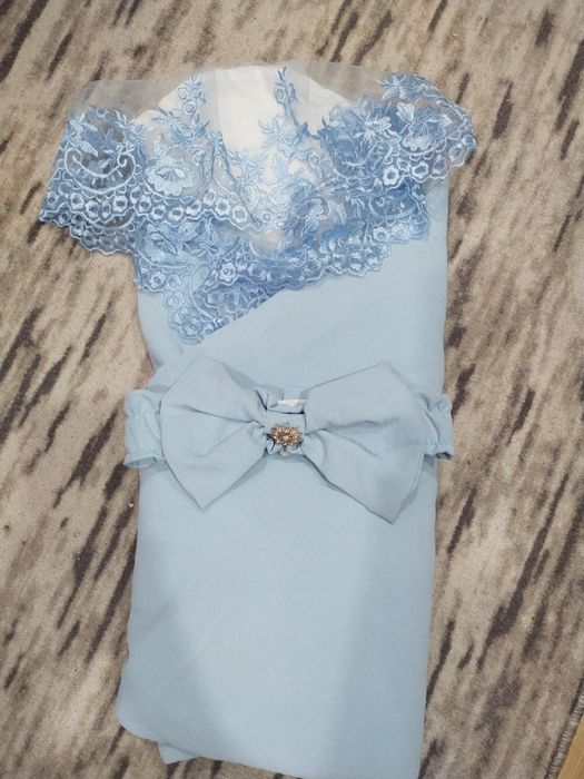 Продам на выписку для мальчика 3000