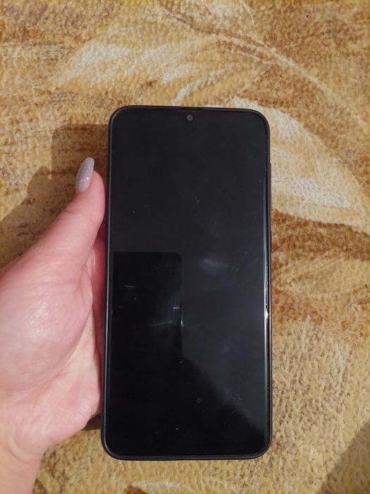 Продам телефон самсунг А20