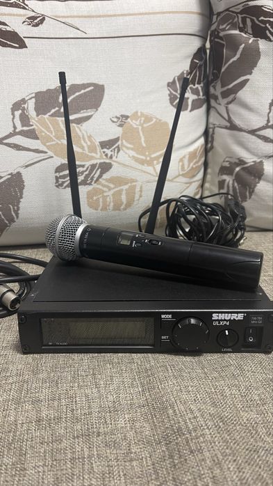 Shure ulxp4 cu microfon Shure beta58A