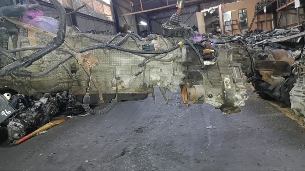 Привозной двигатель 4m40