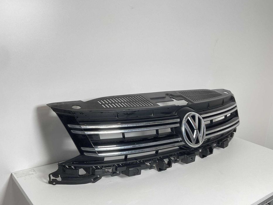Предна решетка за VW Tiguan 5N