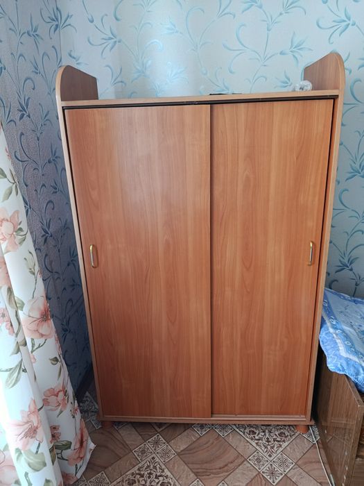 Продам шкаф 96/157