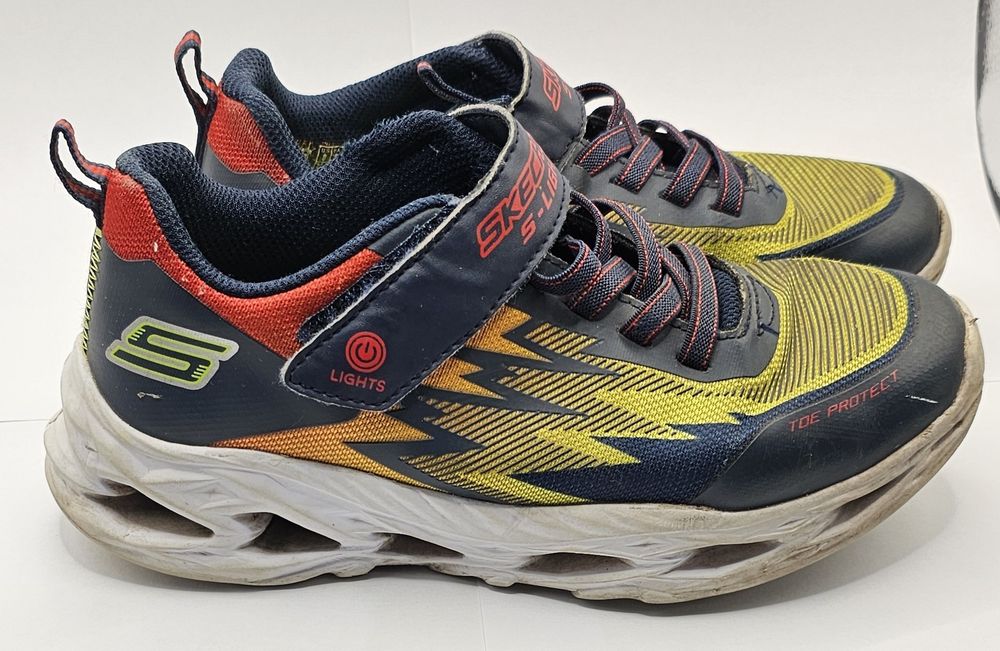 Кроссовки Sketchers, р-р 35