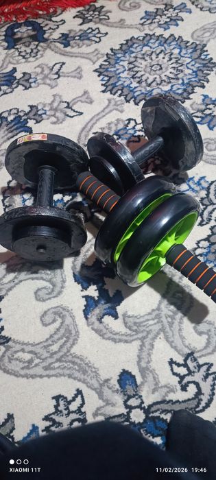 Turnik gantel shunga oʻxshash narsalar sotiladi