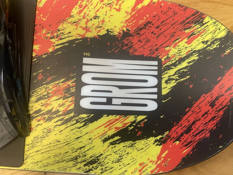 Snowboard Burton Groom Flat 110 cm + legaturi