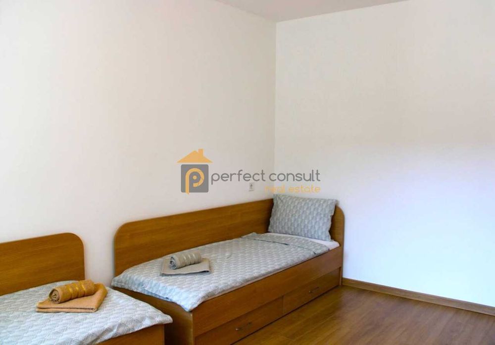 Дава се под наем Тристаен апартамент в Пловдив, Център - 110 кв.м за 1350 € - Снимка #7