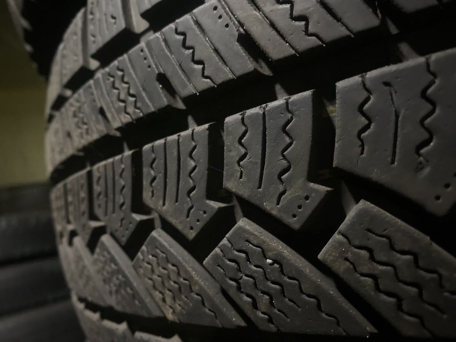 Set 215 60 17 Ovation Iarna Aproape Noi