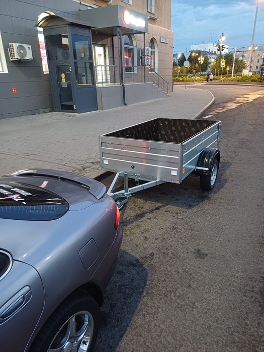Продам мазду с прицепом.