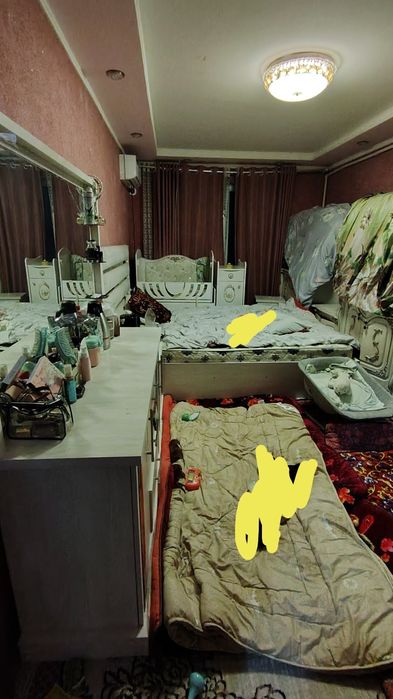 Uy sotiladi 2 xona 3 xona qilingan