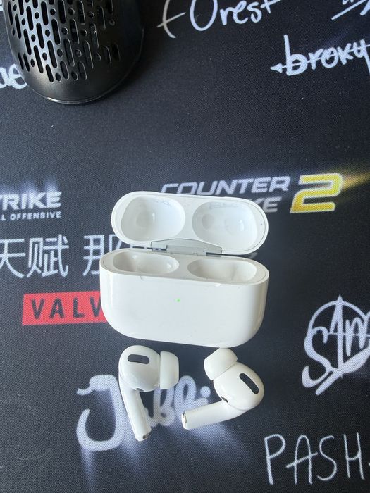 Airpods pro 1 gen lightning
