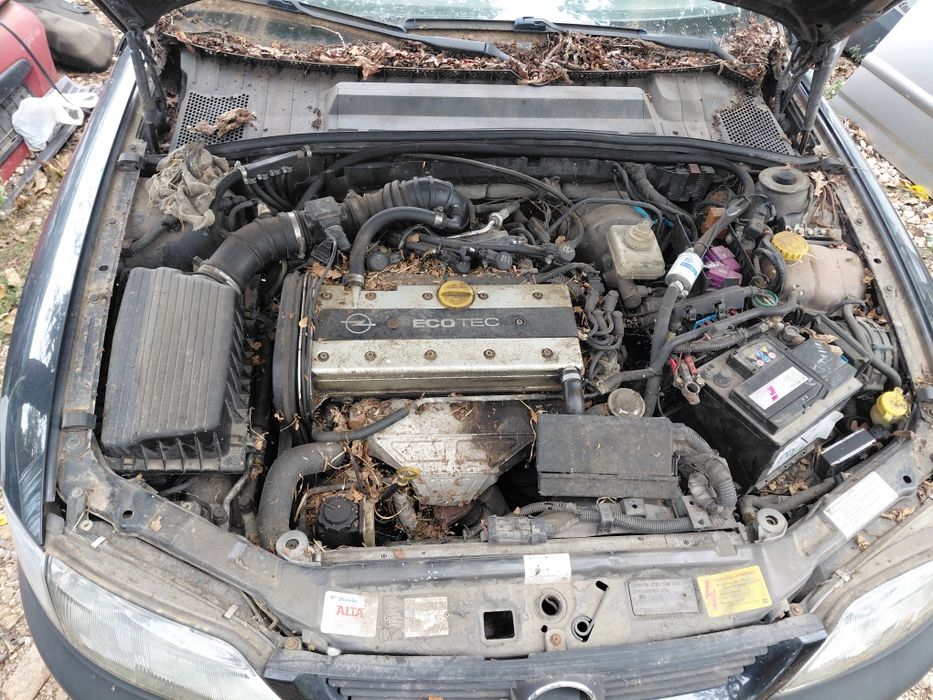 Opel Vectra 2.0i 16V на части !!!