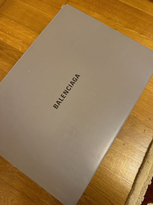 Vand adidasi Balenciaga Track