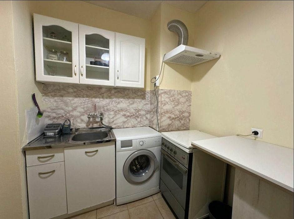 Двустаен апартамент в ж.к. Дружба 2.