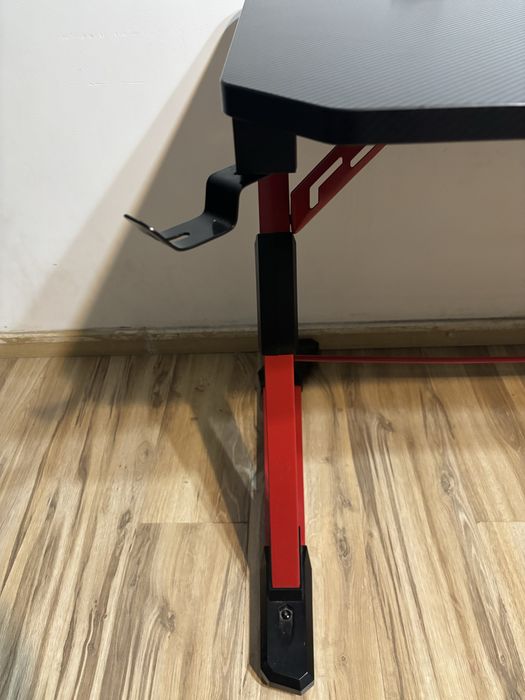 Birou gaming reglabil Wesler