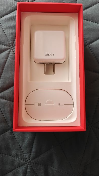 Телефон Oneplus 7 с памятью 8/256 Гб.