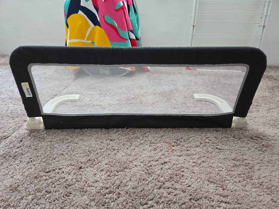 Safety First преграда легло