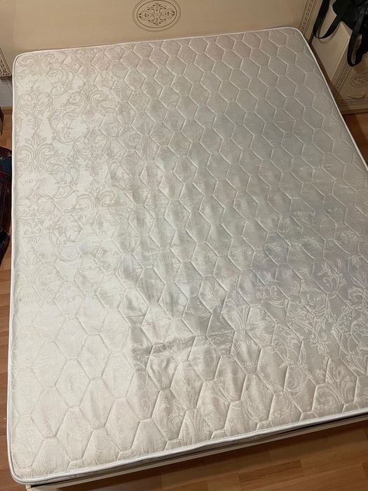 Продам матрас двухспальный