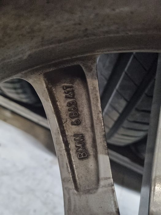 17" ОEМ Джанти BMW Style 631 5x112 с зимни гуми BFGoodrich Dot2923 
Це