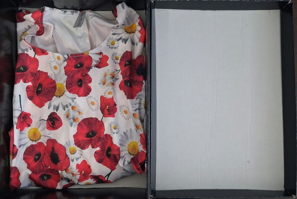 Рокля чисто нова