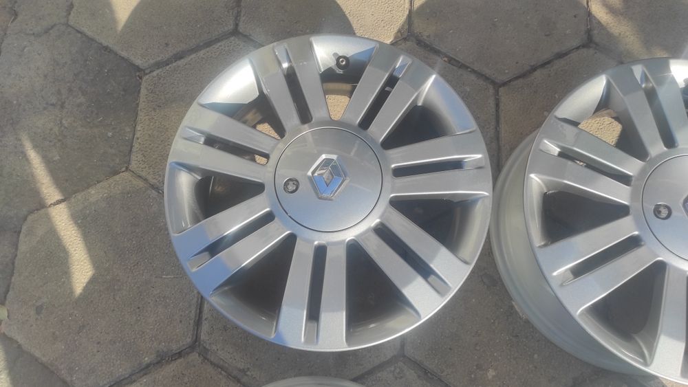 4х100 16 цола Renault