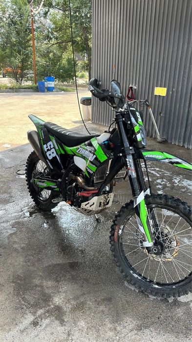 Продам ZUUMAV nb 300.