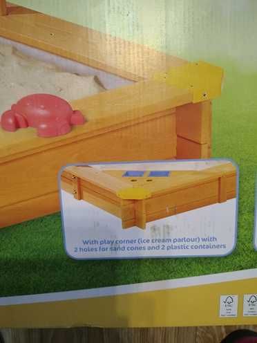 Детски пясъчник с капак и кът за сладолед