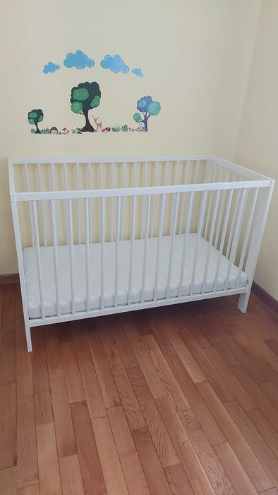 Pătuț bebelusi IKea cu saltea