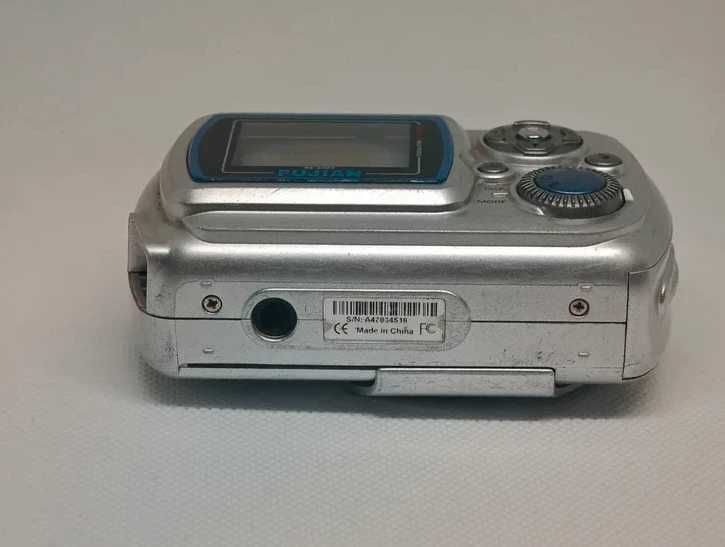 Cameră foto retro Fujian (Digicam Y2K) + Card și Baterii