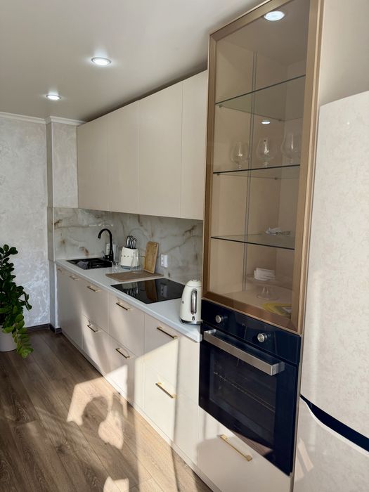 Продам квартиру на Ткачева 12