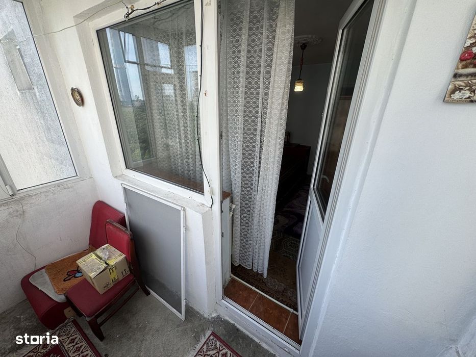 Apartament 3 camere zona Cet cu Centrala