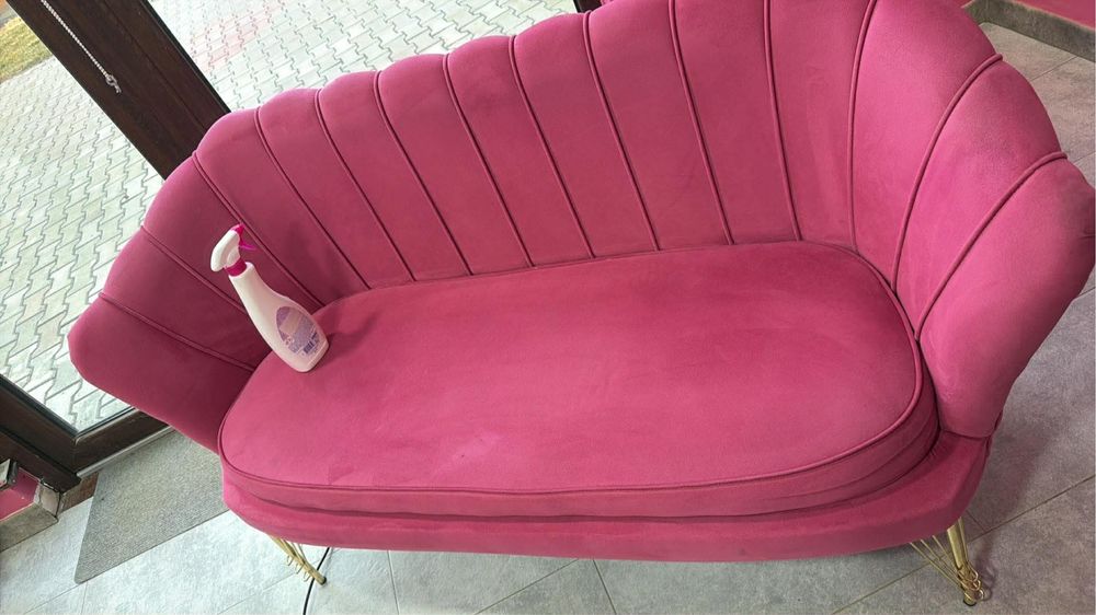 Vând set,canapea cu 2 fotolii