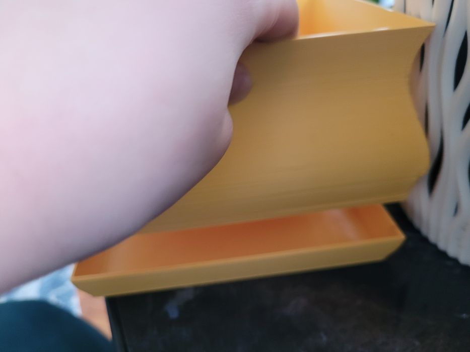 Ghiveci cu farfurie printat 3d(plastic) .
