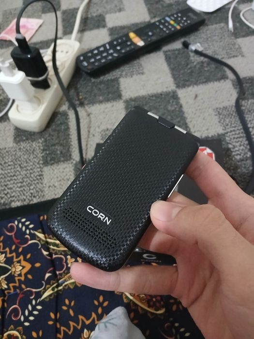 Telefon sotiladi nomi CORN yangi narxi 400