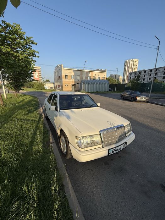 Mercedes Benz W124