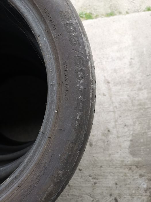 Vând cauciucuri 205/50 R17 de vară