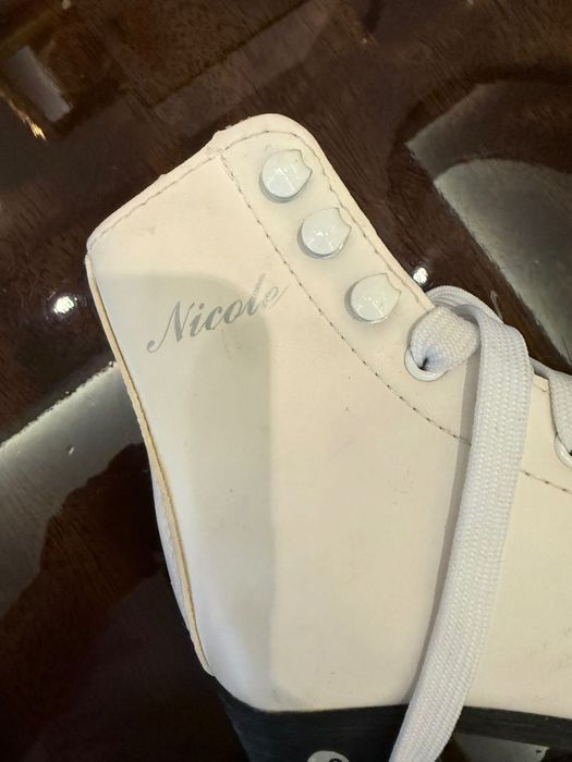 Продам детские коньки