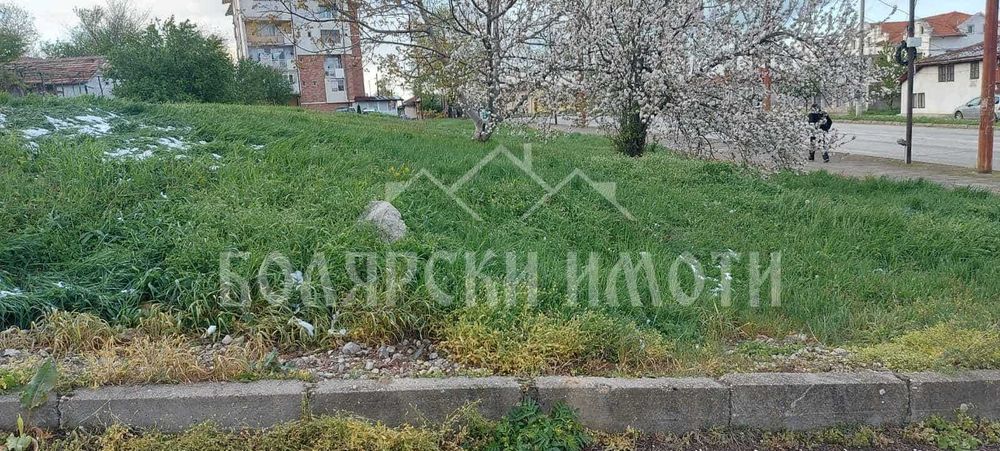 Парцел за строителство в град Лясковец