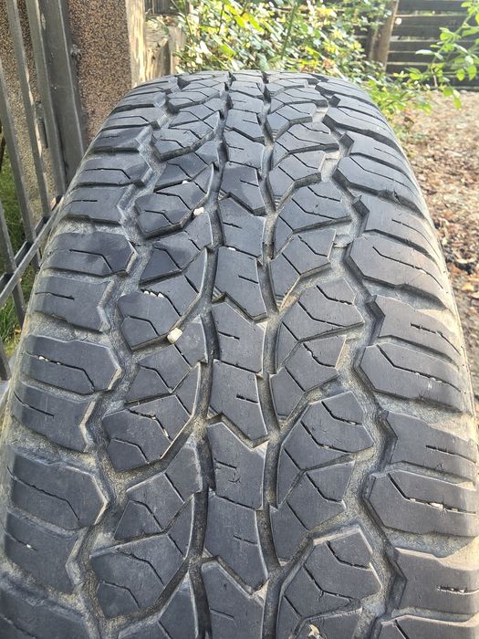 Anvelope A/T 255 70 r16