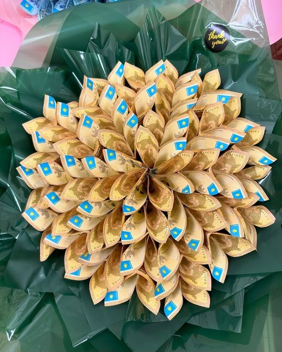 Денежный букет, букет из денег