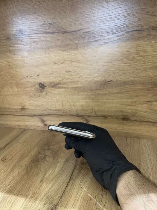 Iphone X 256Gb sotuvda