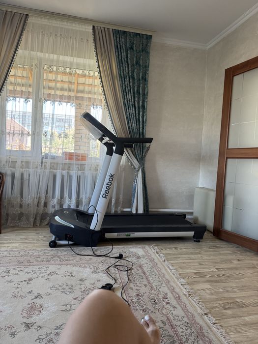 Продаю беговую дорожку