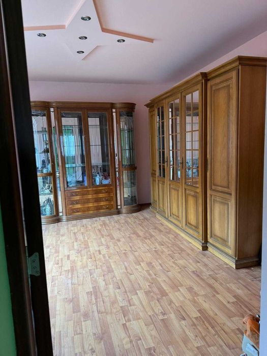 Casa cu curte si gradina in Cristian