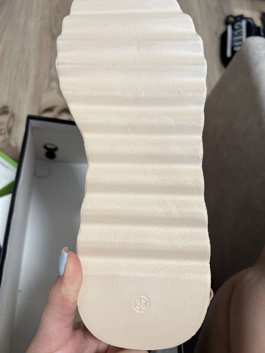 НОВИ! Дамски сандали.