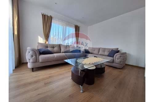 Къща за продажба в село Гурково, обл. Добрич, СА